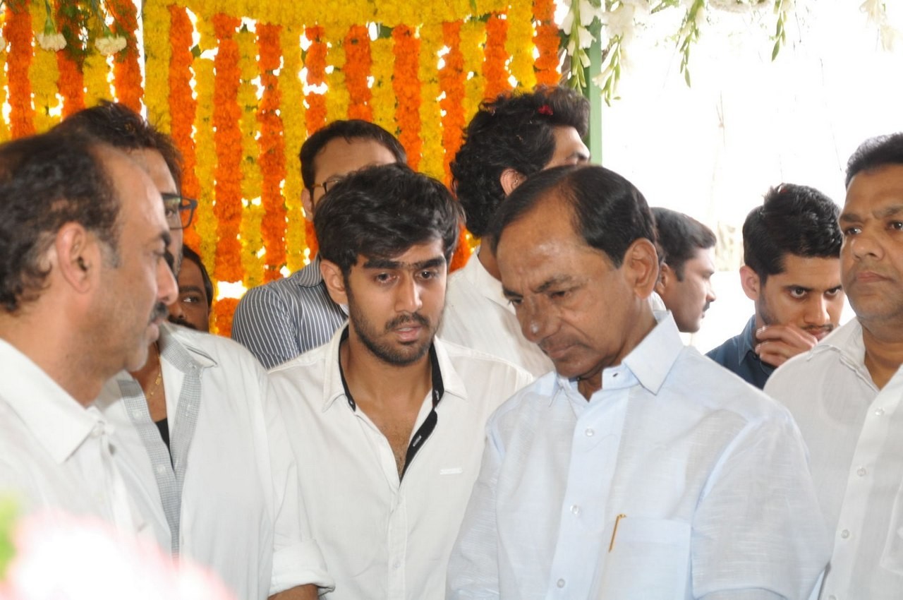 D Ramanaidu Anthima Yatra 01 - 123 / 171 photos