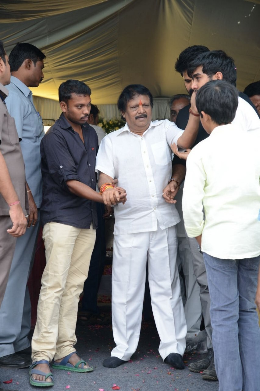 D Ramanaidu Anthima Yatra 01 - 149 / 171 photos