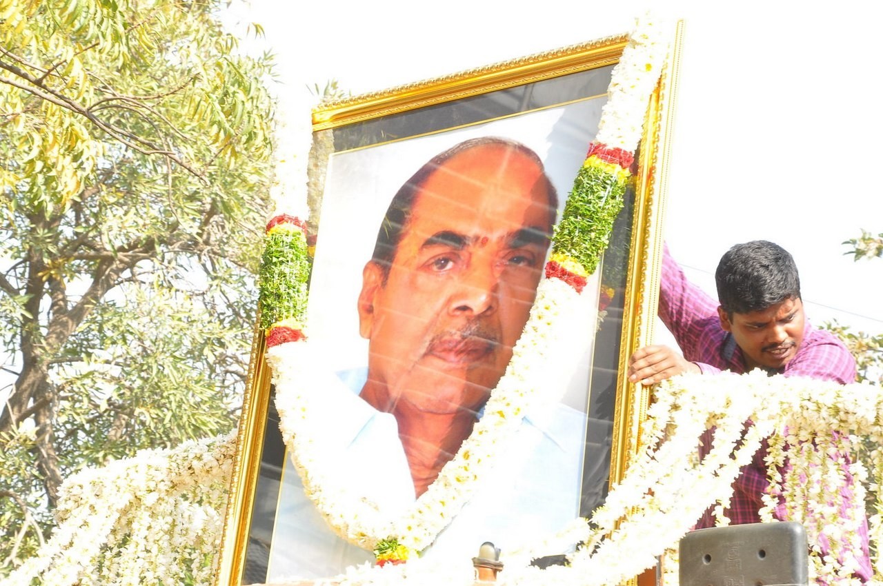 D Ramanaidu Anthima Yatra 01 - 158 / 171 photos