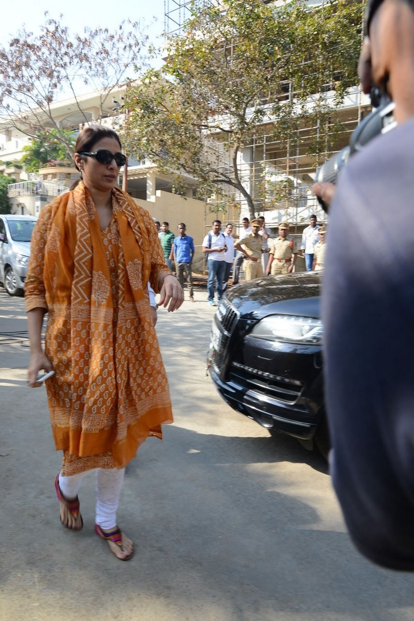 D Ramanaidu Anthima Yatra 01 - 166 / 171 photos