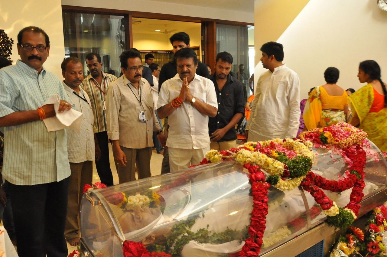 D Ramanaidu Anthima Yatra 02 - 10 / 171 photos