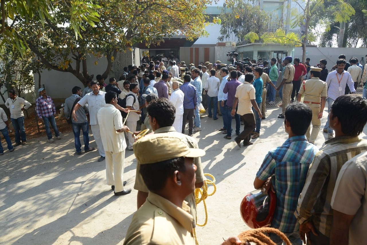 D Ramanaidu Anthima Yatra 02 - 15 / 171 photos