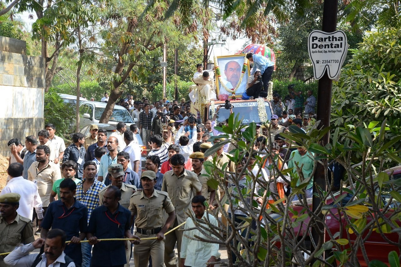 D Ramanaidu Anthima Yatra 02 - 40 / 171 photos