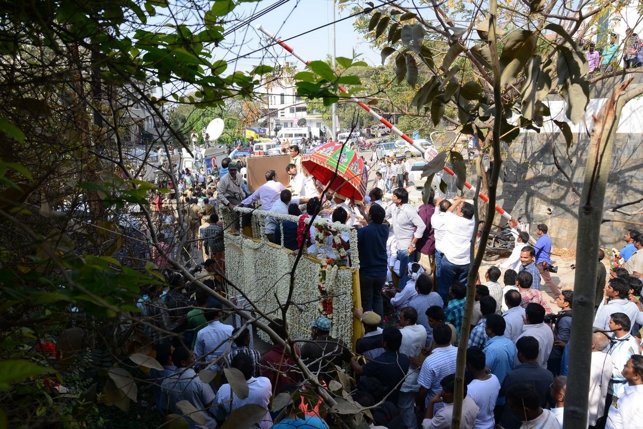 D Ramanaidu Anthima Yatra 02 - 41 / 171 photos