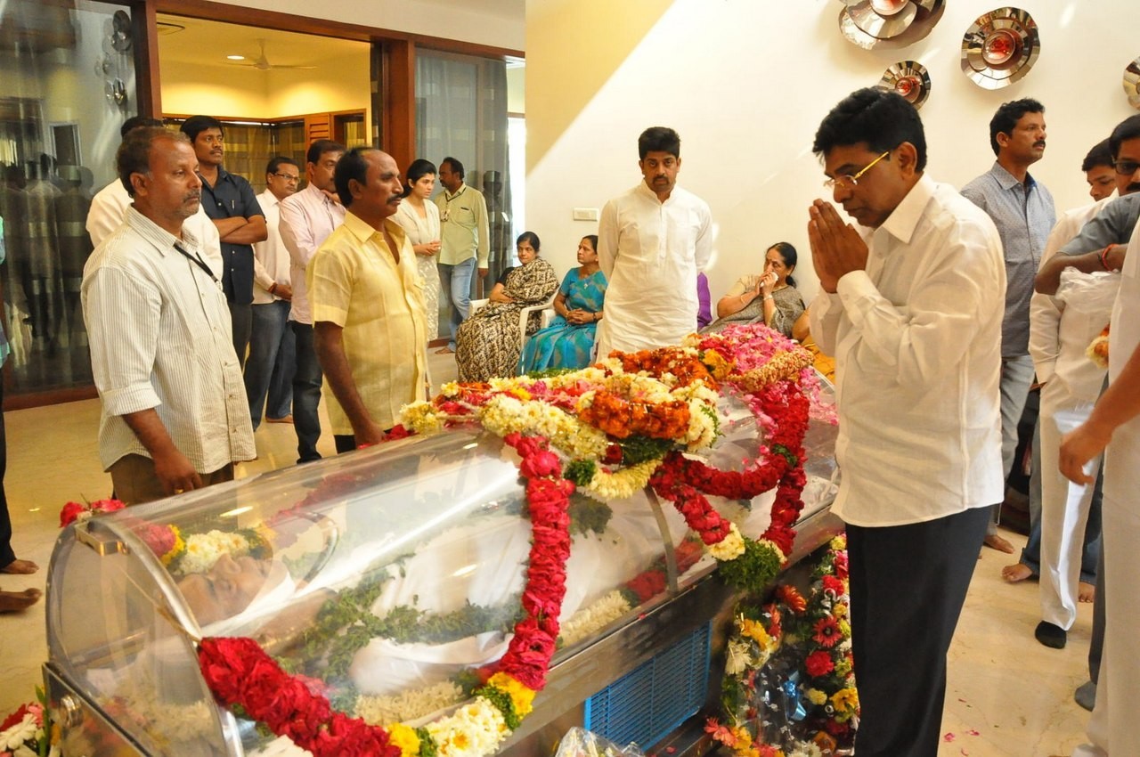 D Ramanaidu Anthima Yatra 02 - 64 / 171 photos