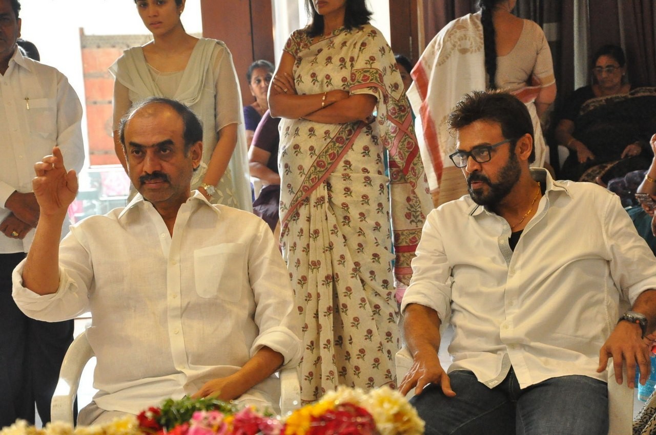 D Ramanaidu Anthima Yatra 02 - 74 / 171 photos