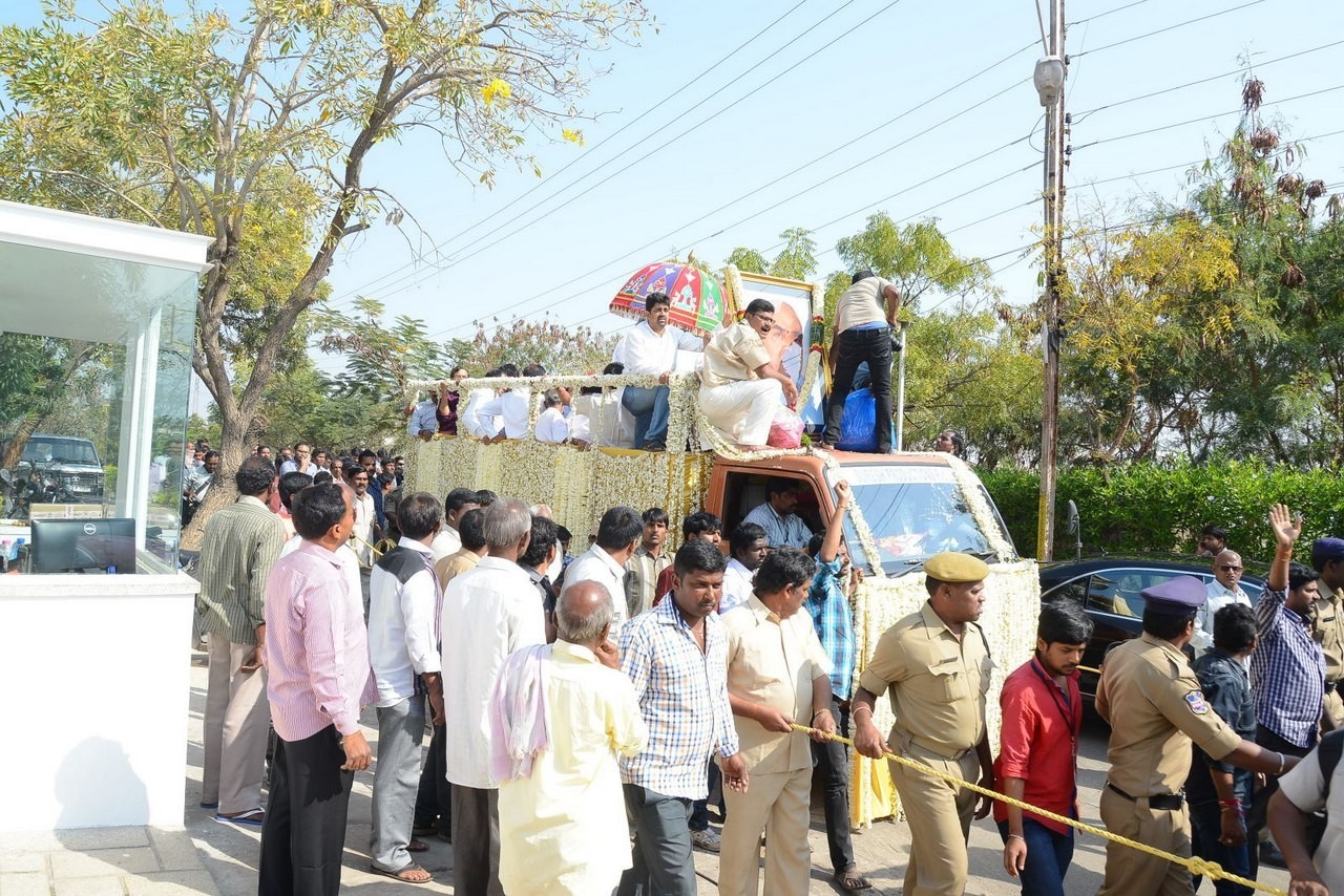 D Ramanaidu Anthima Yatra 02 - 76 / 171 photos