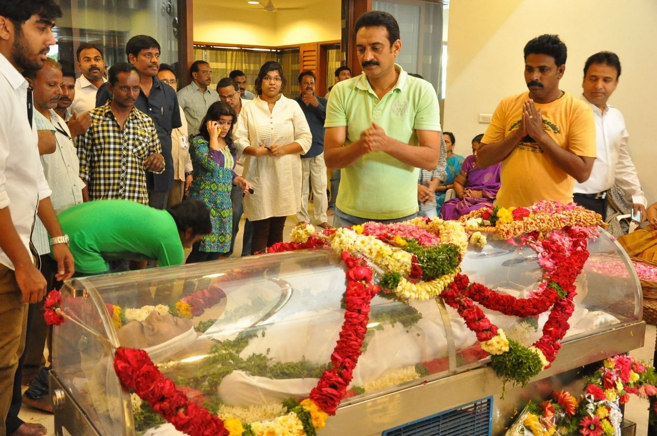 D Ramanaidu Anthima Yatra 02 - 148 / 171 photos