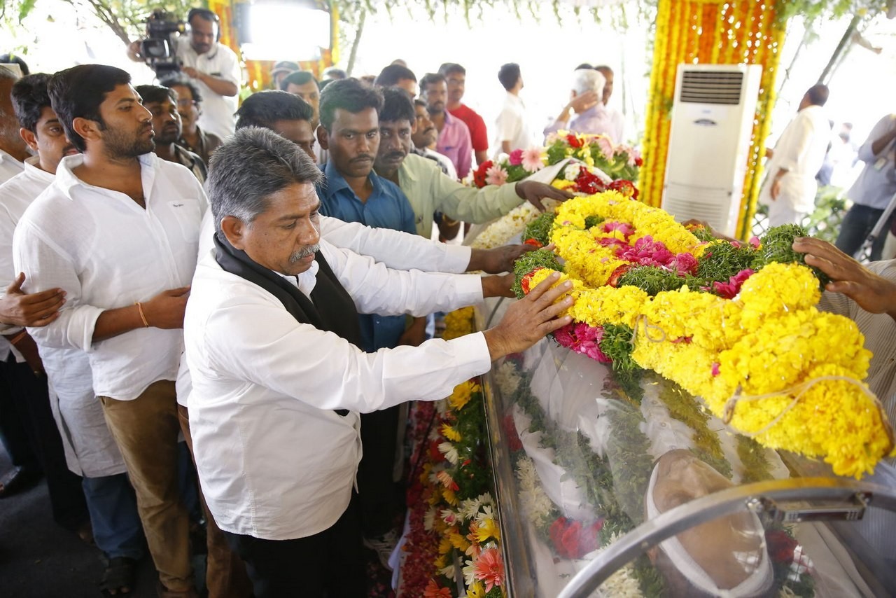 D Ramanaidu Anthima Yatra 03 - 17 / 282 photos