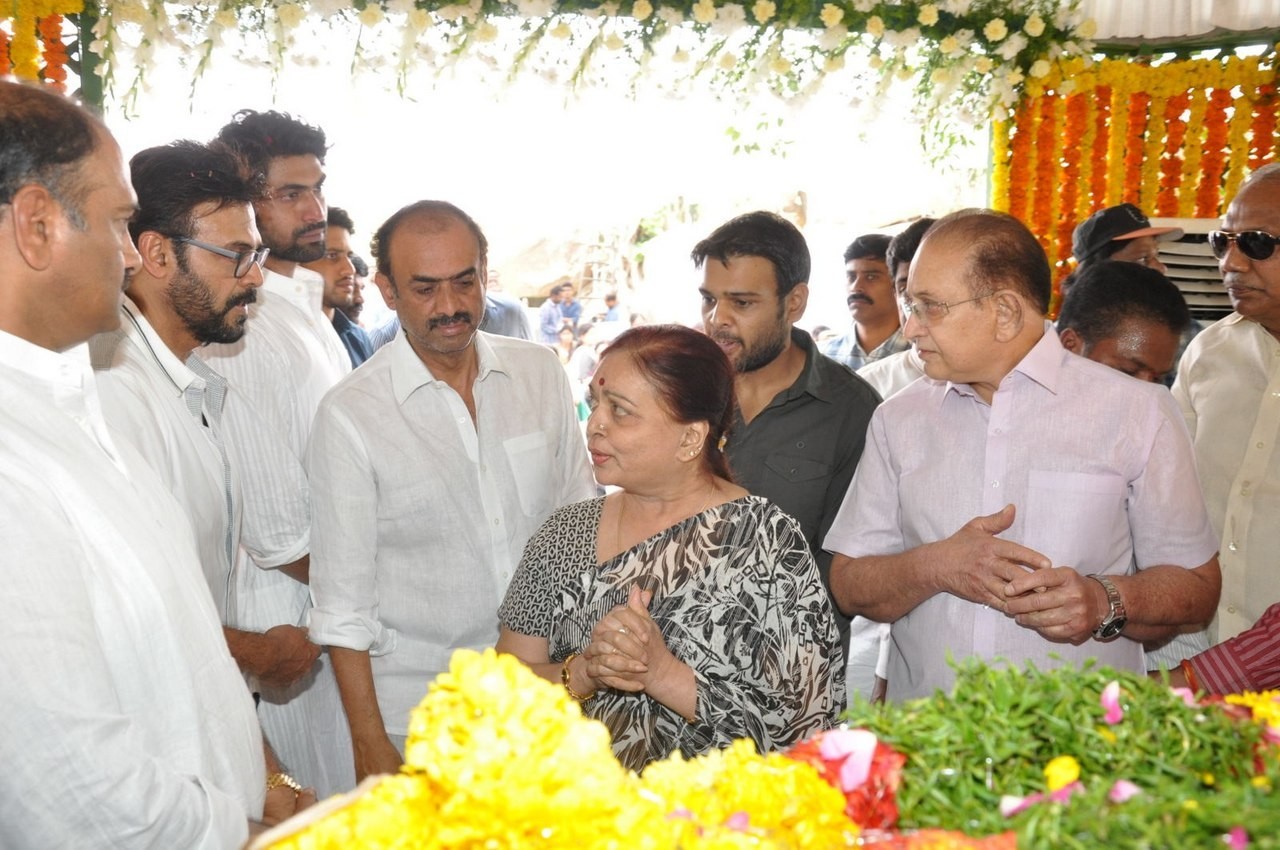 D Ramanaidu Anthima Yatra 03 - 32 / 282 photos