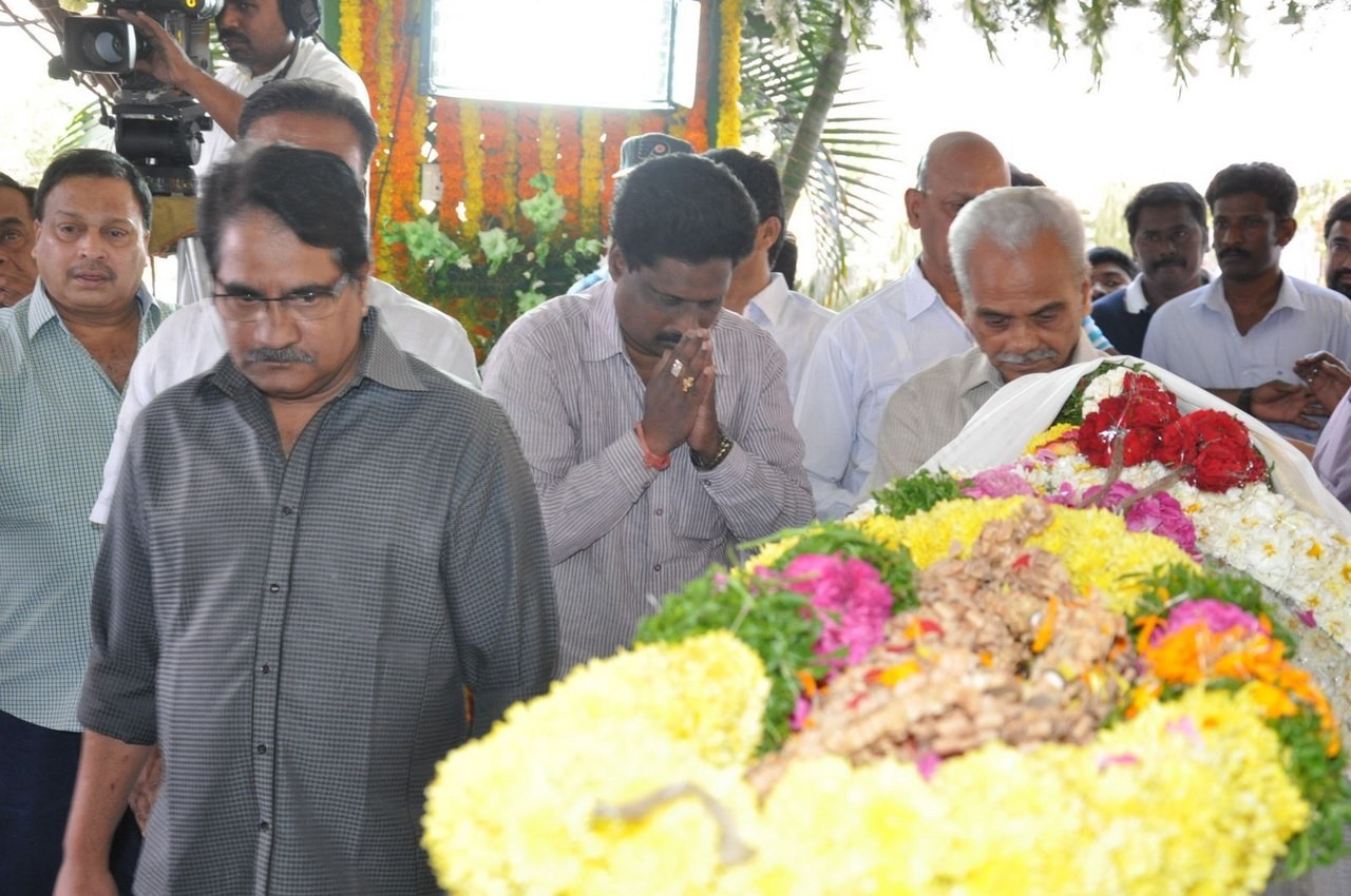 D Ramanaidu Anthima Yatra 03 - 130 / 282 photos