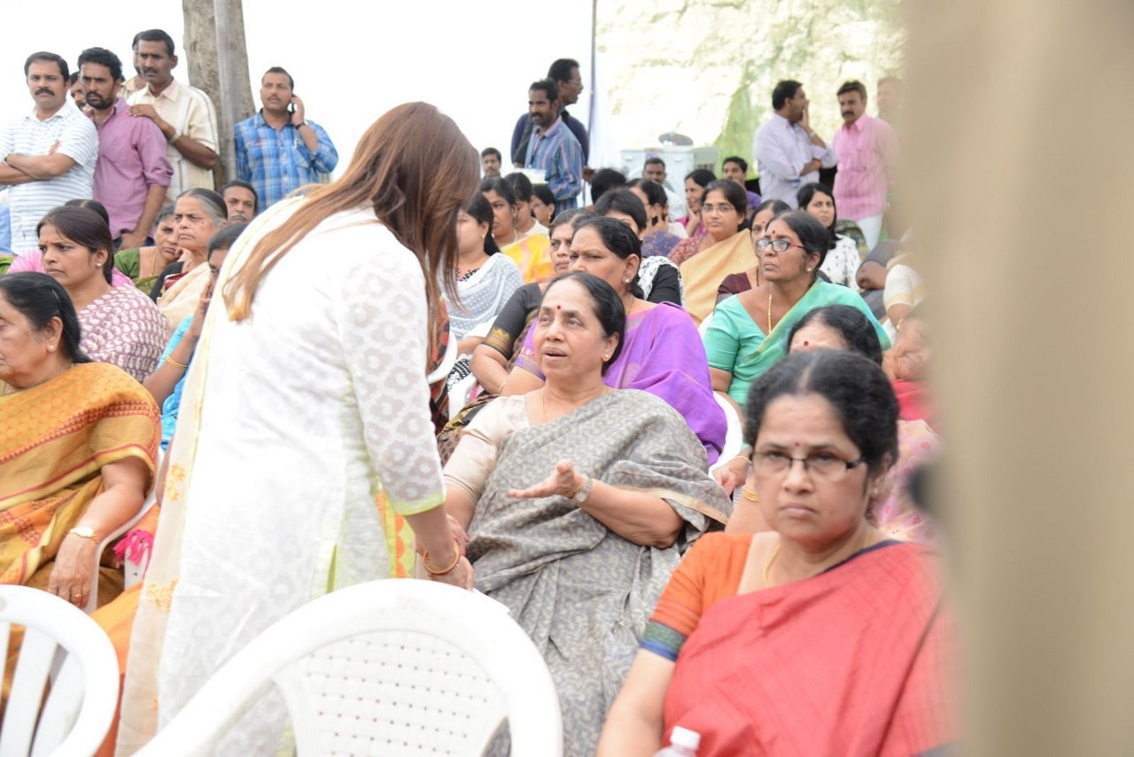 D Ramanaidu Anthima Yatra 03 - 189 / 282 photos