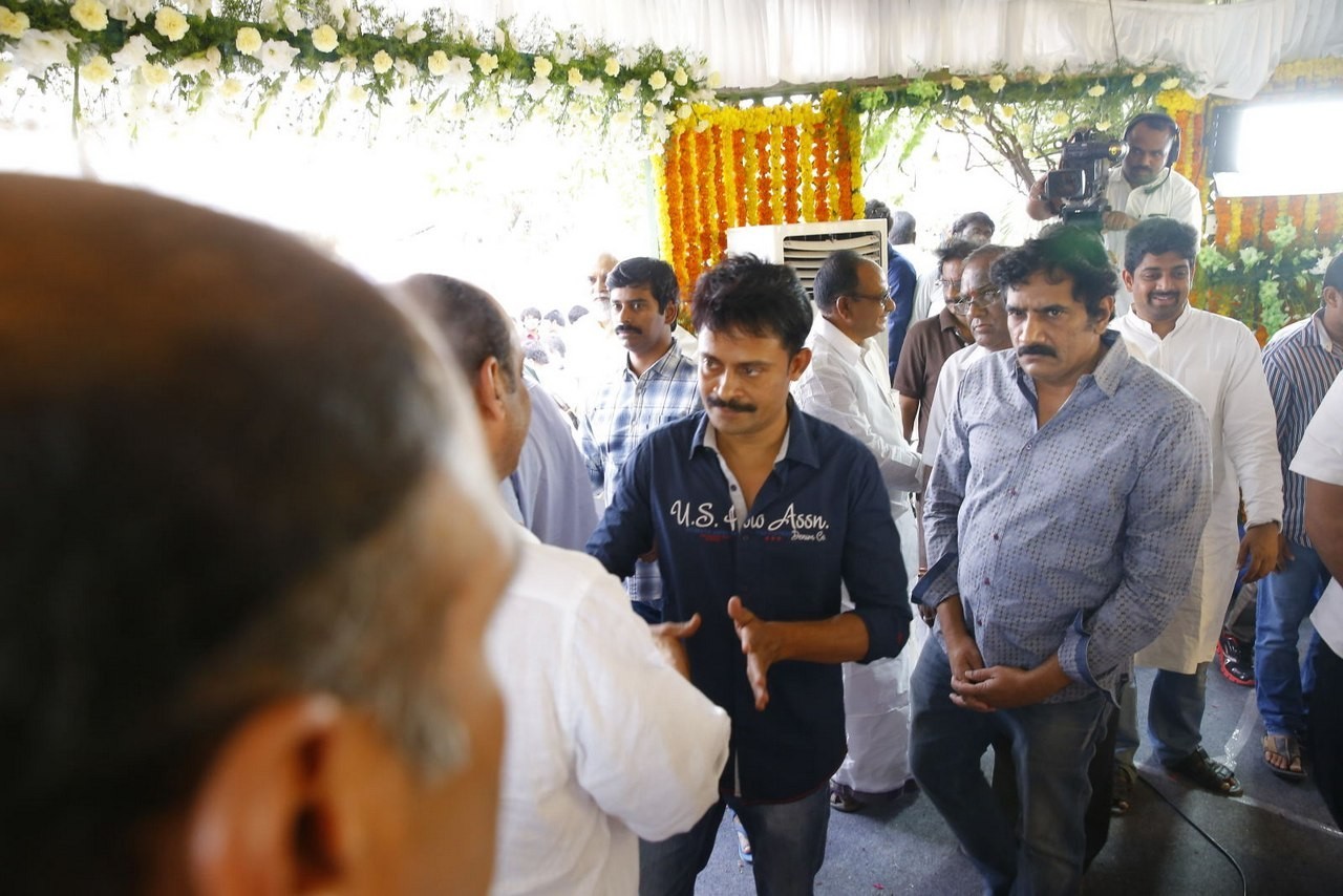 D Ramanaidu Anthima Yatra 03 - 219 / 282 photos