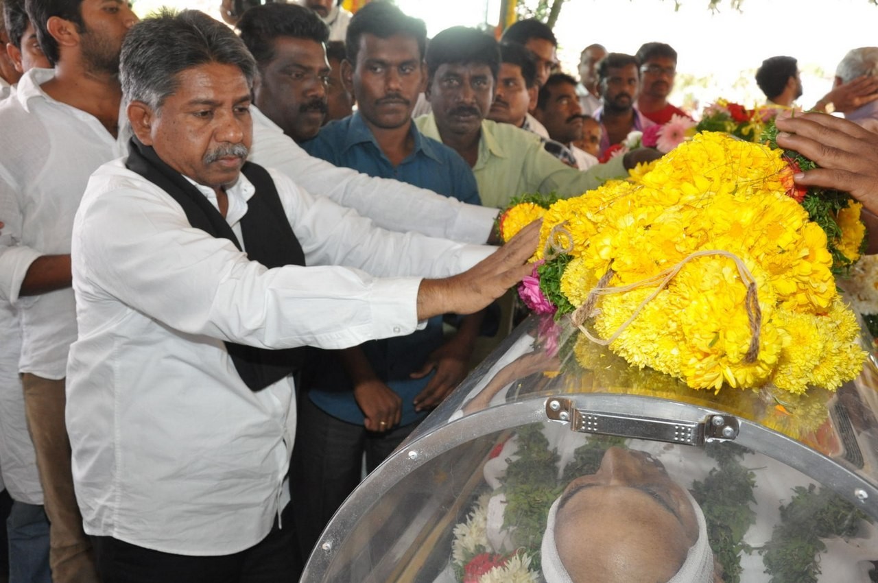 D Ramanaidu Anthima Yatra 03 - 229 / 282 photos