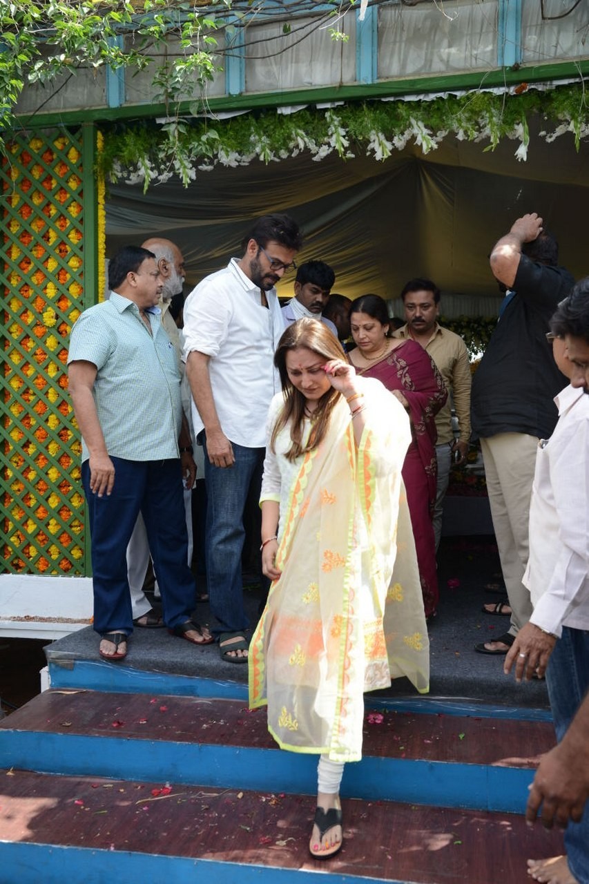 D Ramanaidu Anthima Yatra 03 - 235 / 282 photos