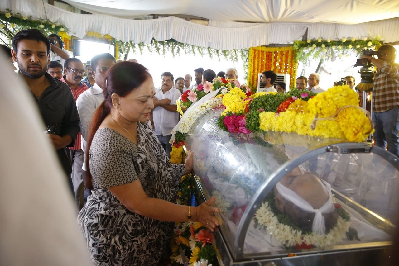 D Ramanaidu Anthima Yatra 03 - 238 / 282 photos