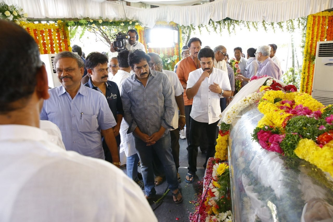 D Ramanaidu Anthima Yatra 03 - 247 / 282 photos