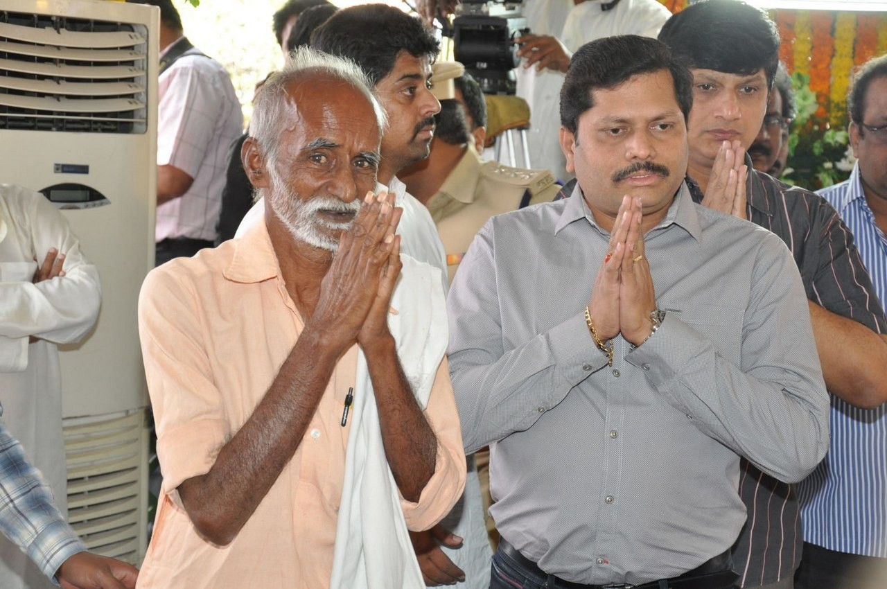 D Ramanaidu Anthima Yatra 03 - 269 / 282 photos