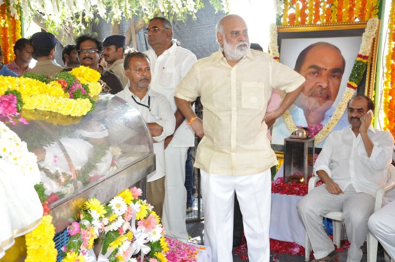 D Ramanaidu Anthima Yatra 04 - 32 / 234 photos