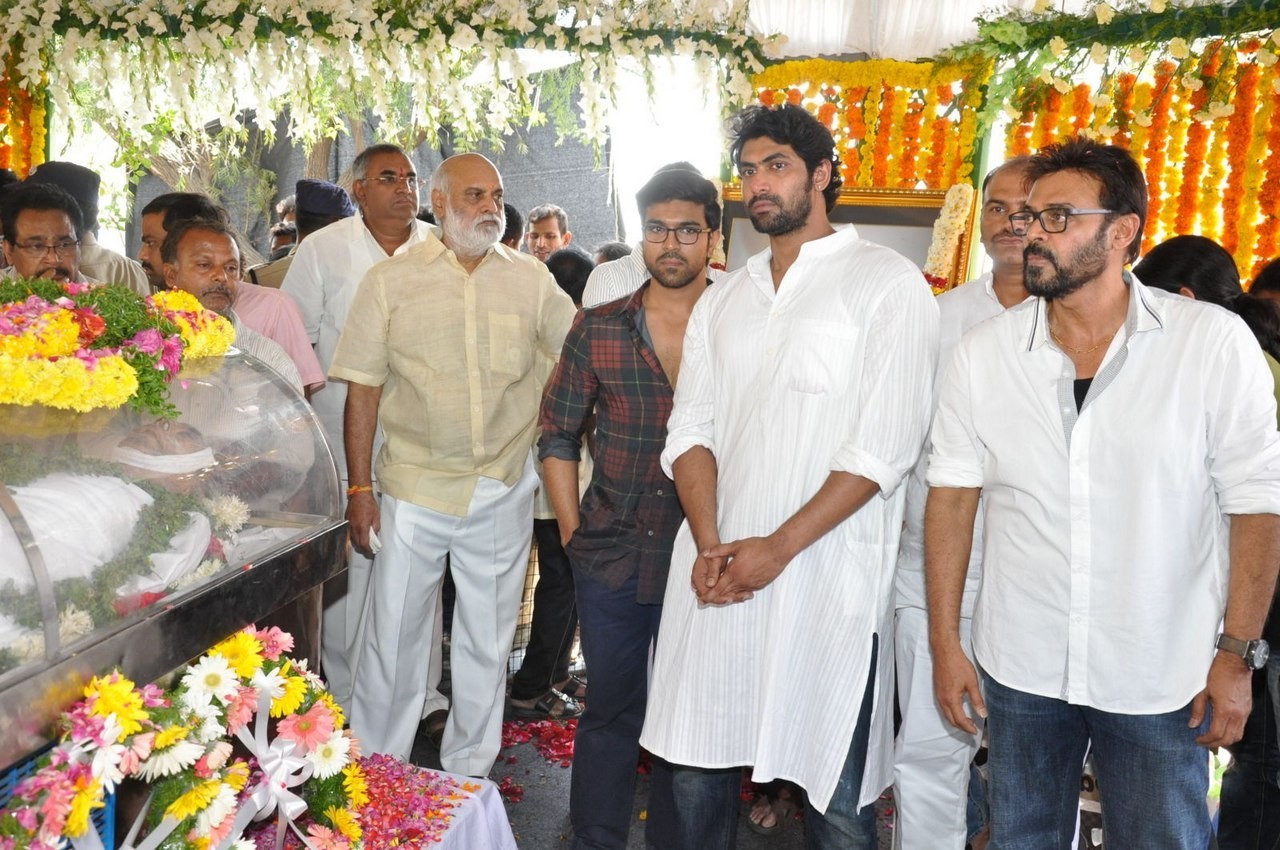 D Ramanaidu Anthima Yatra 04 - 39 / 234 photos