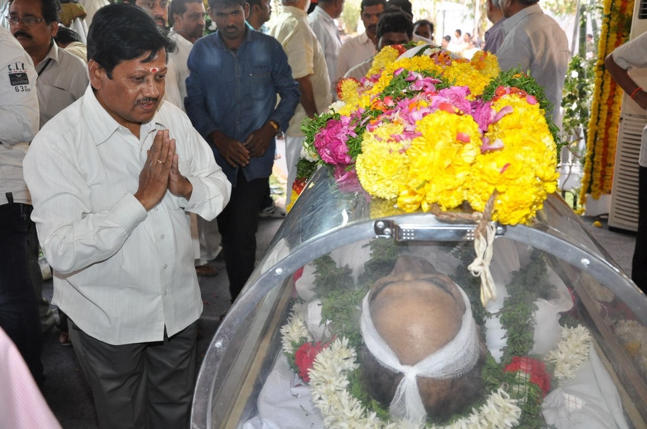 D Ramanaidu Anthima Yatra 04 - 41 / 234 photos