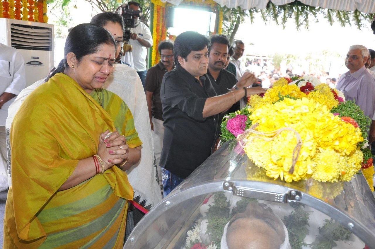 D Ramanaidu Anthima Yatra 04 - 66 / 234 photos