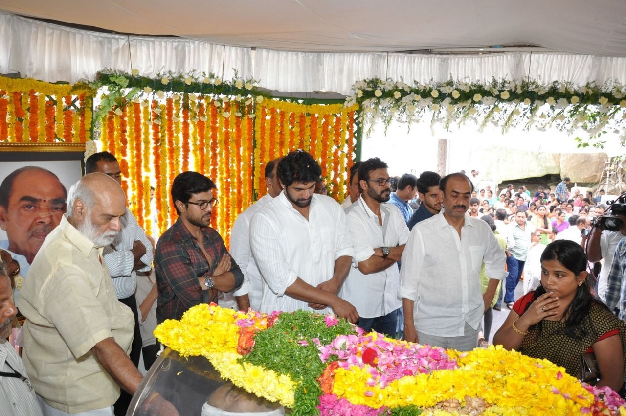 D Ramanaidu Anthima Yatra 04 - 79 / 234 photos