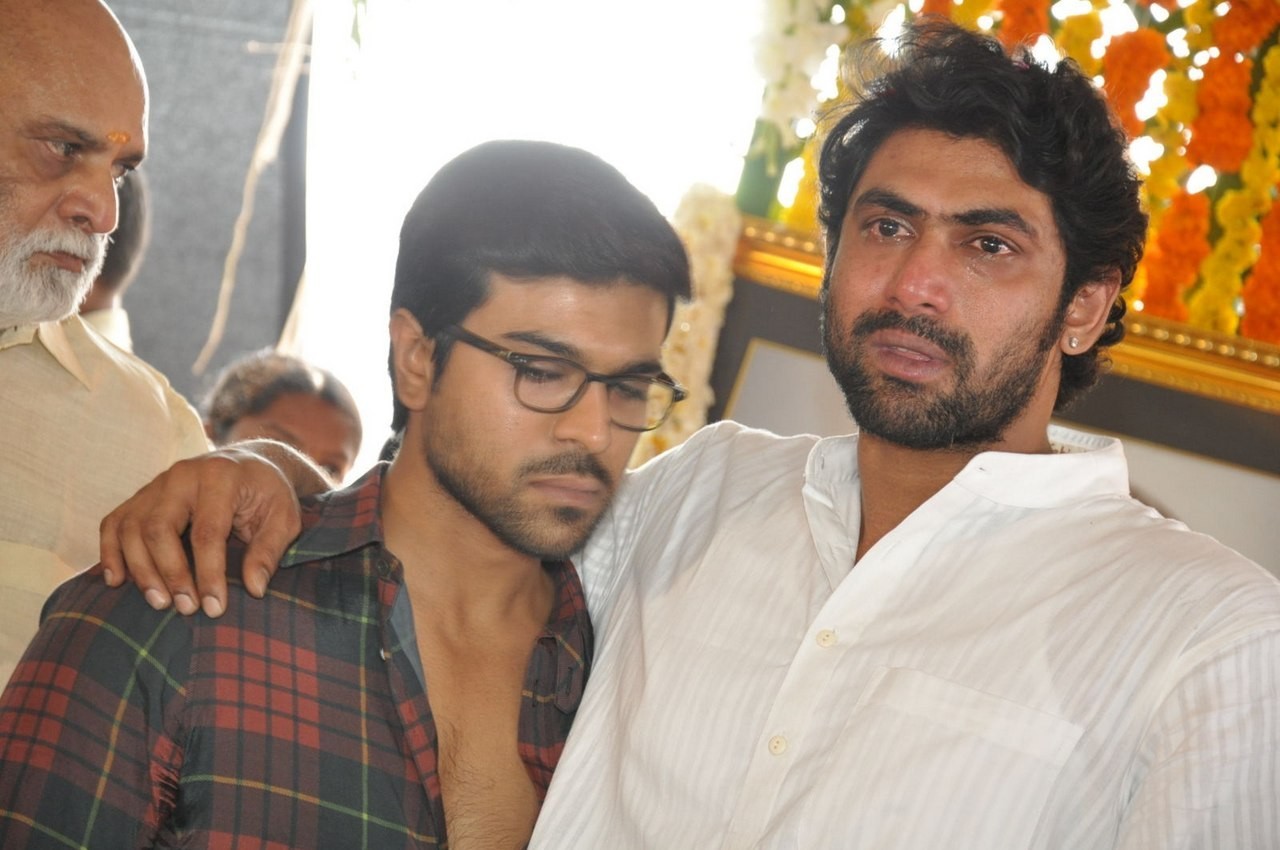 D Ramanaidu Anthima Yatra 04 - 192 / 234 photos