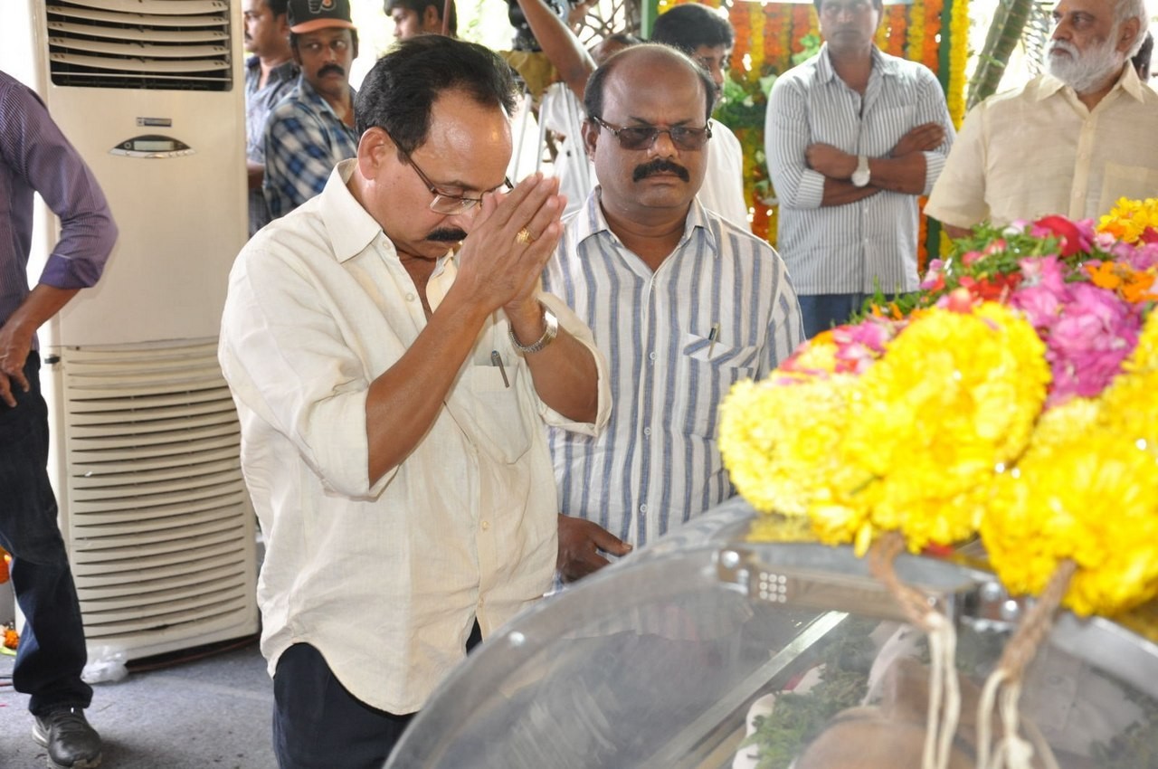 D Ramanaidu Anthima Yatra 05 - 2 / 110 photos