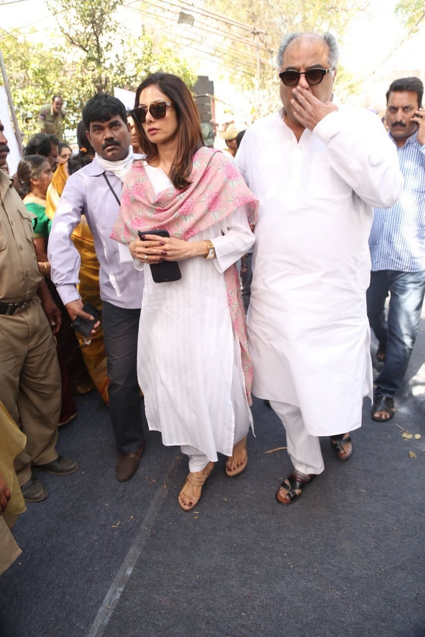 D Ramanaidu Anthima Yatra 05 - 28 / 110 photos