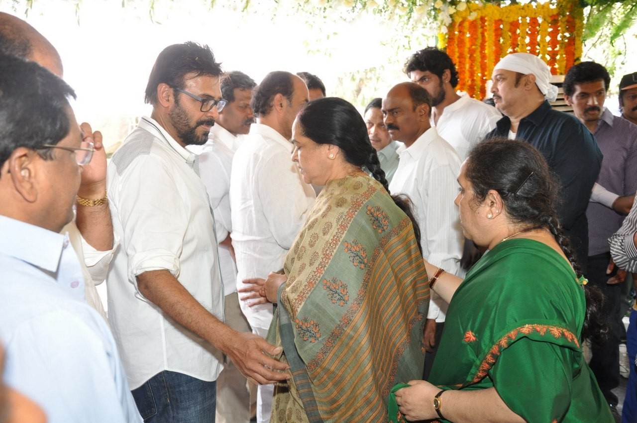 D Ramanaidu Anthima Yatra 05 - 35 / 110 photos