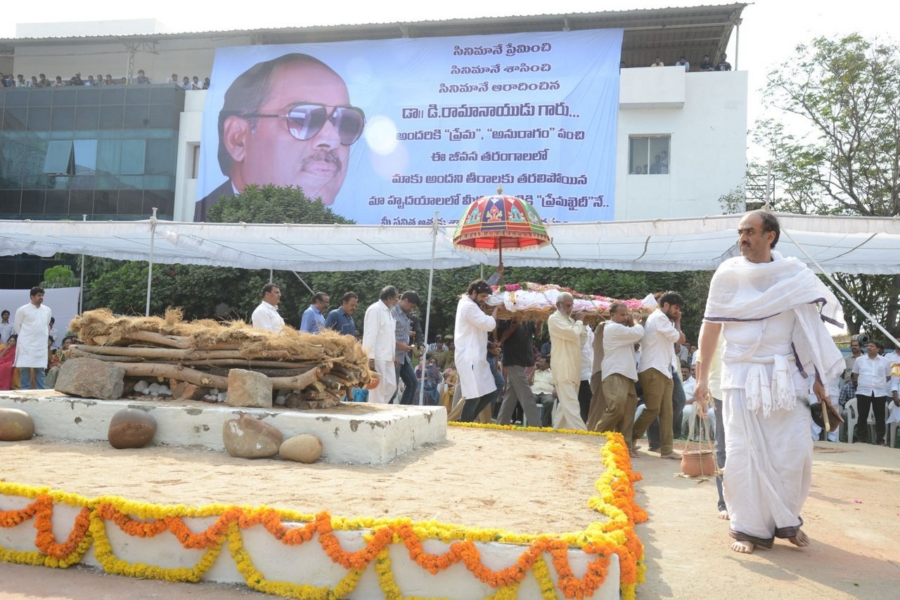 D Ramanaidu Anthima Yatra 06 - 12 / 141 photos