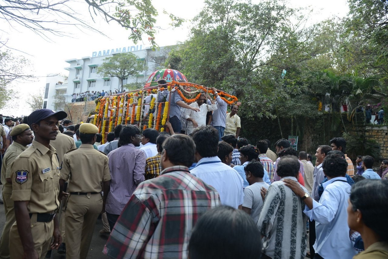 D Ramanaidu Anthima Yatra 06 - 27 / 141 photos