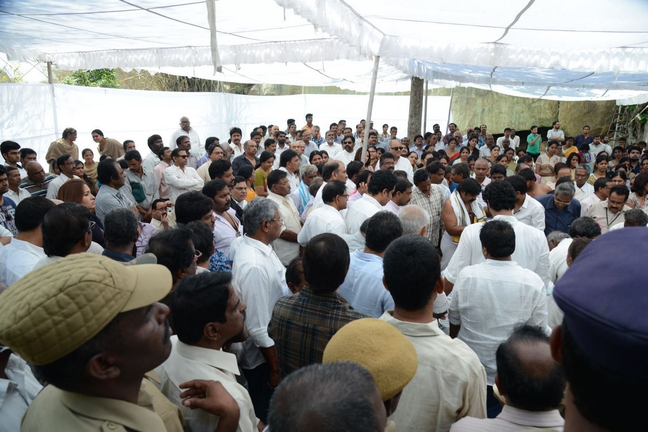 D Ramanaidu Anthima Yatra 06 - 44 / 141 photos