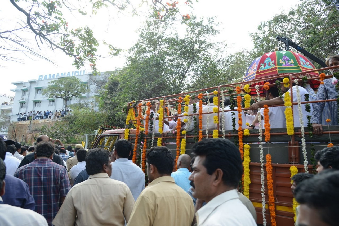 D Ramanaidu Anthima Yatra 06 - 46 / 141 photos