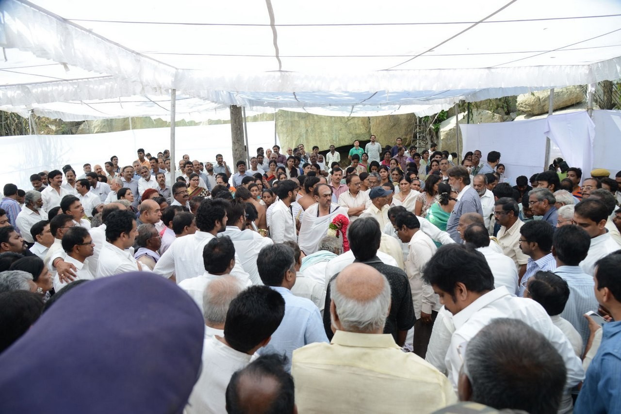 D Ramanaidu Anthima Yatra 06 - 58 / 141 photos