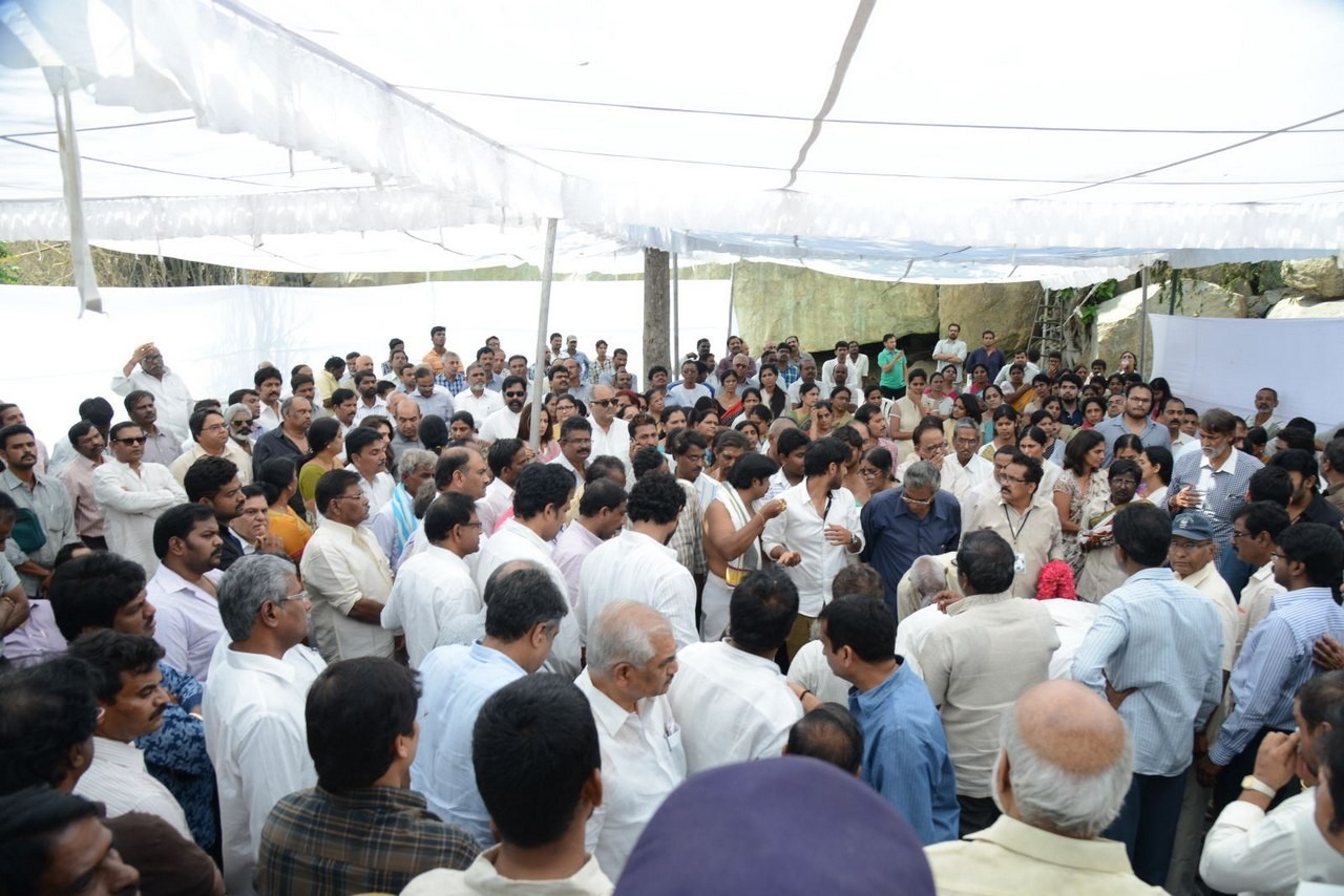 D Ramanaidu Anthima Yatra 06 - 89 / 141 photos