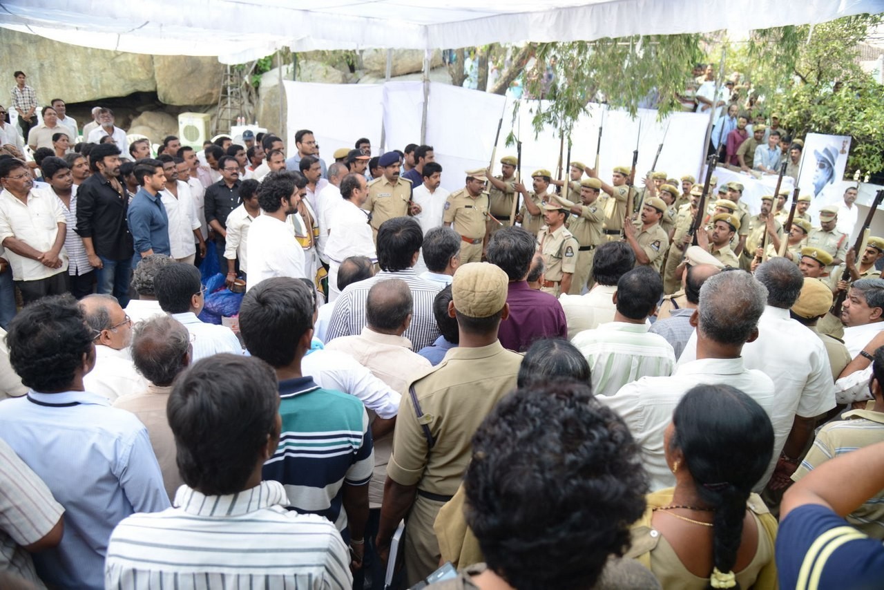 D Ramanaidu Anthima Yatra 06 - 92 / 141 photos