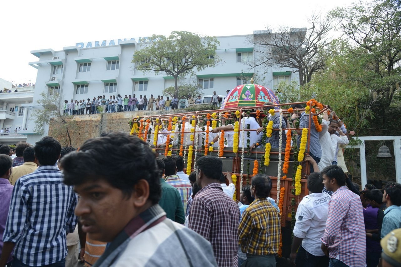 D Ramanaidu Anthima Yatra 06 - 103 / 141 photos