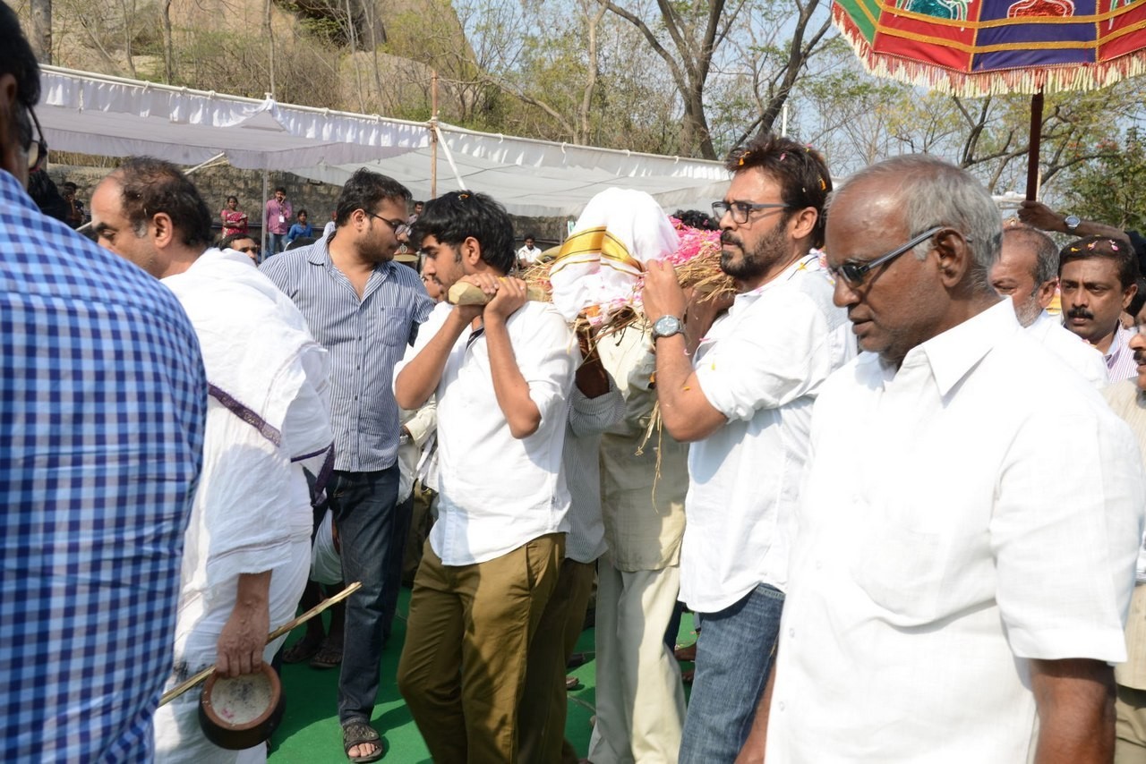 D Ramanaidu Anthima Yatra 06 - 109 / 141 photos