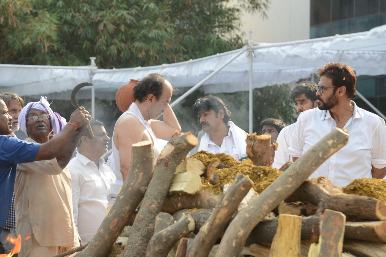 D Ramanaidu Anthima Yatra 06 - 116 / 141 photos