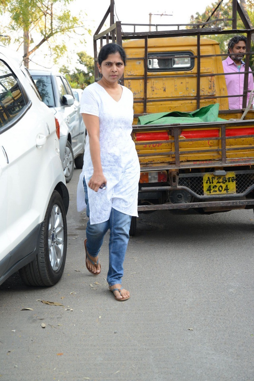 D Ramanaidu Condolences Photos 01 - 14 / 162 photos