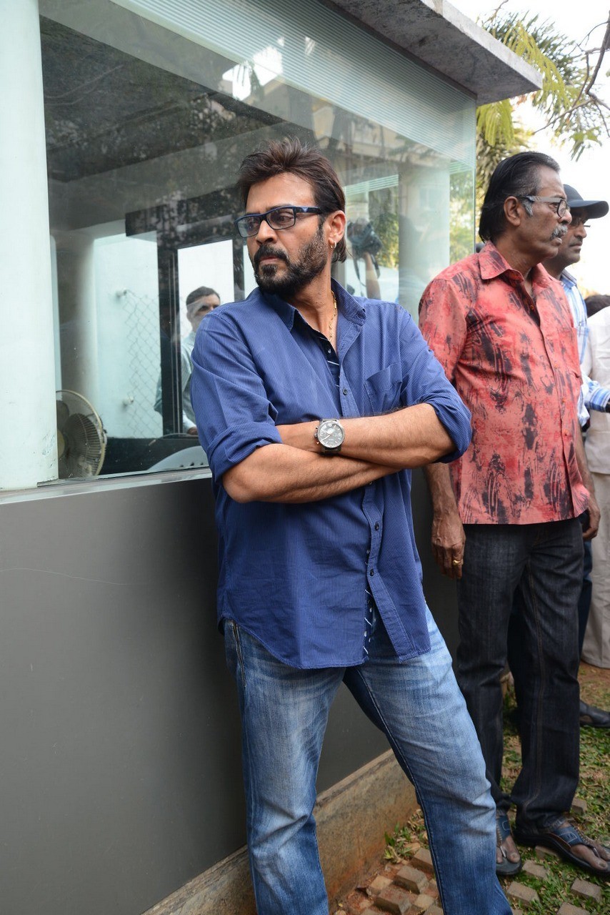 D Ramanaidu Condolences Photos 01 - 65 / 162 photos