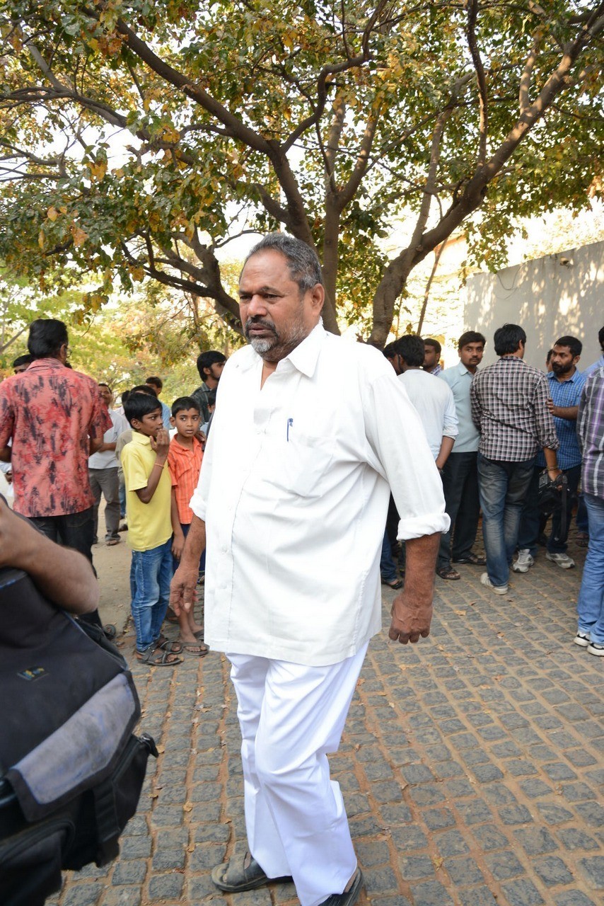 D Ramanaidu Condolences Photos 01 - 86 / 162 photos