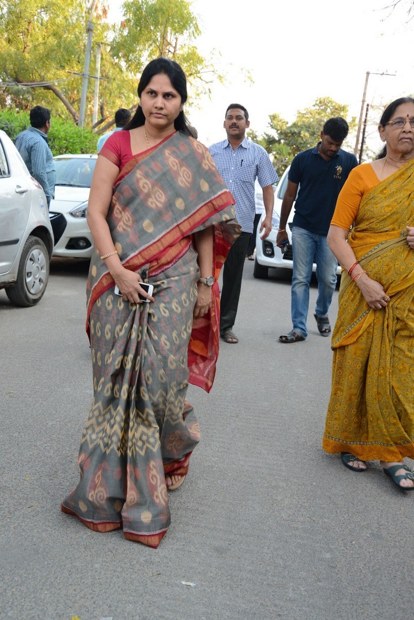 D Ramanaidu Condolences Photos 01 - 157 / 162 photos