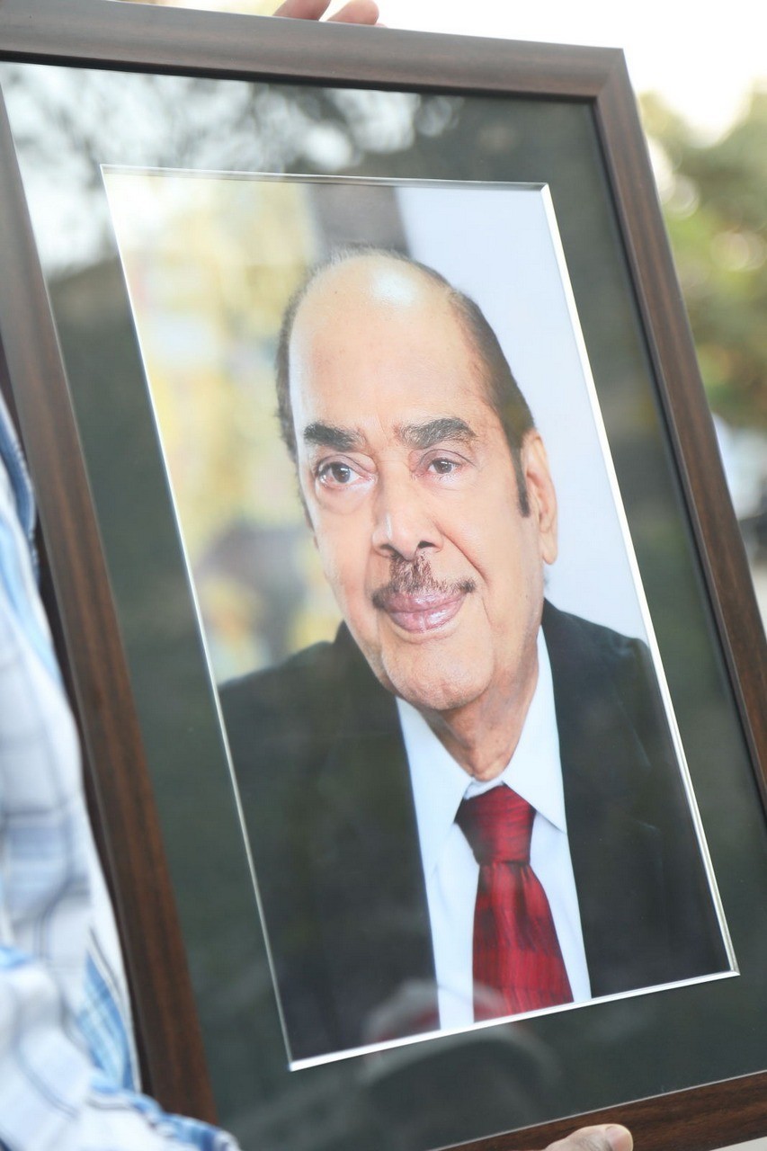 D Ramanaidu Condolences Photos 02 - 48 / 107 photos