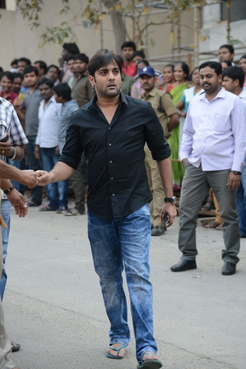 D Ramanaidu Condolences Photos 03 - 119 / 210 photos