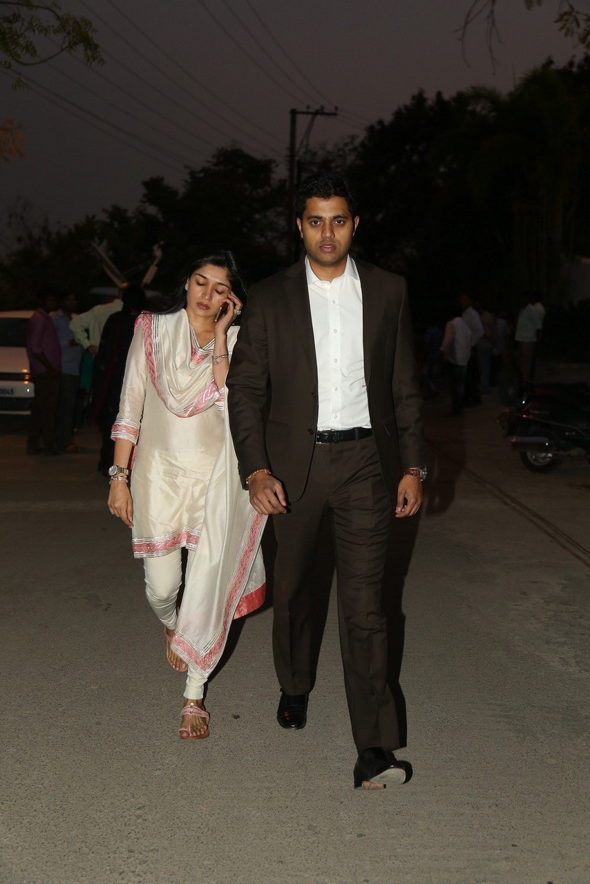 D Ramanaidu Condolences Photos 05 - 17 / 164 photos