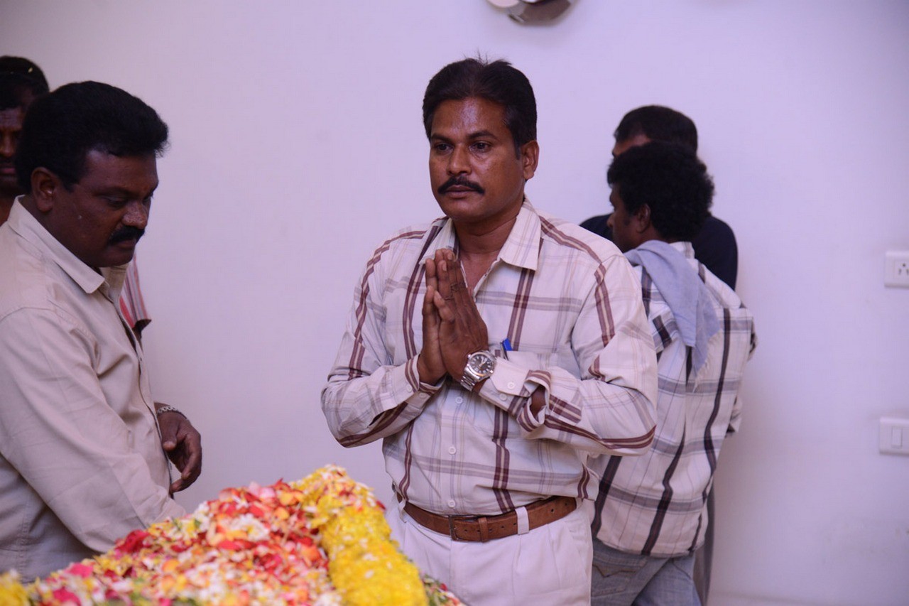 D Ramanaidu Condolences Photos 05 - 27 / 164 photos