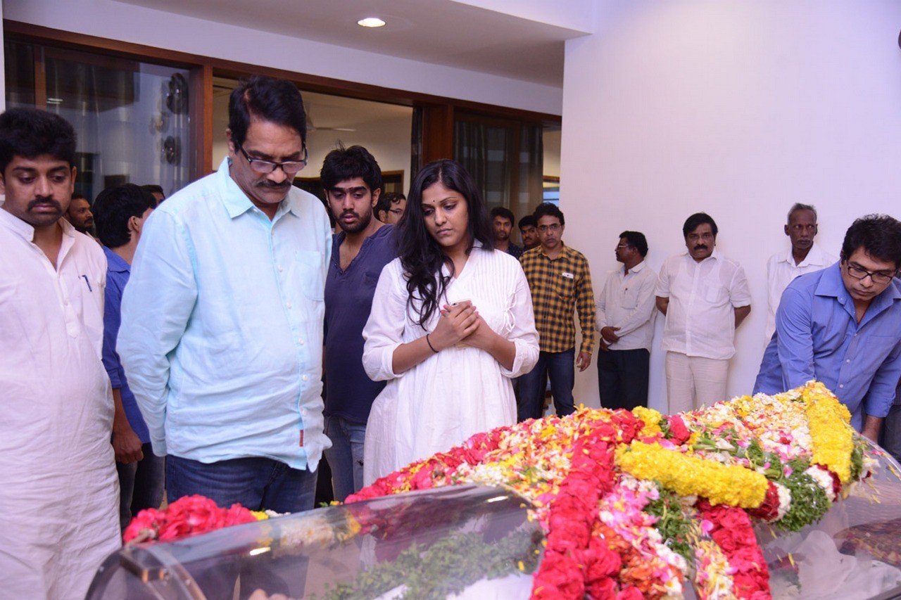 D Ramanaidu Condolences Photos 05 - 121 / 164 photos
